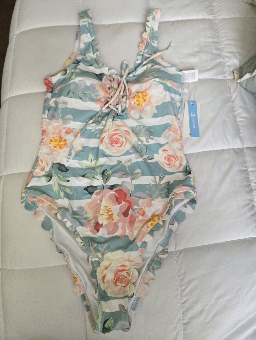 NWT Cupshe Swimsuit, M